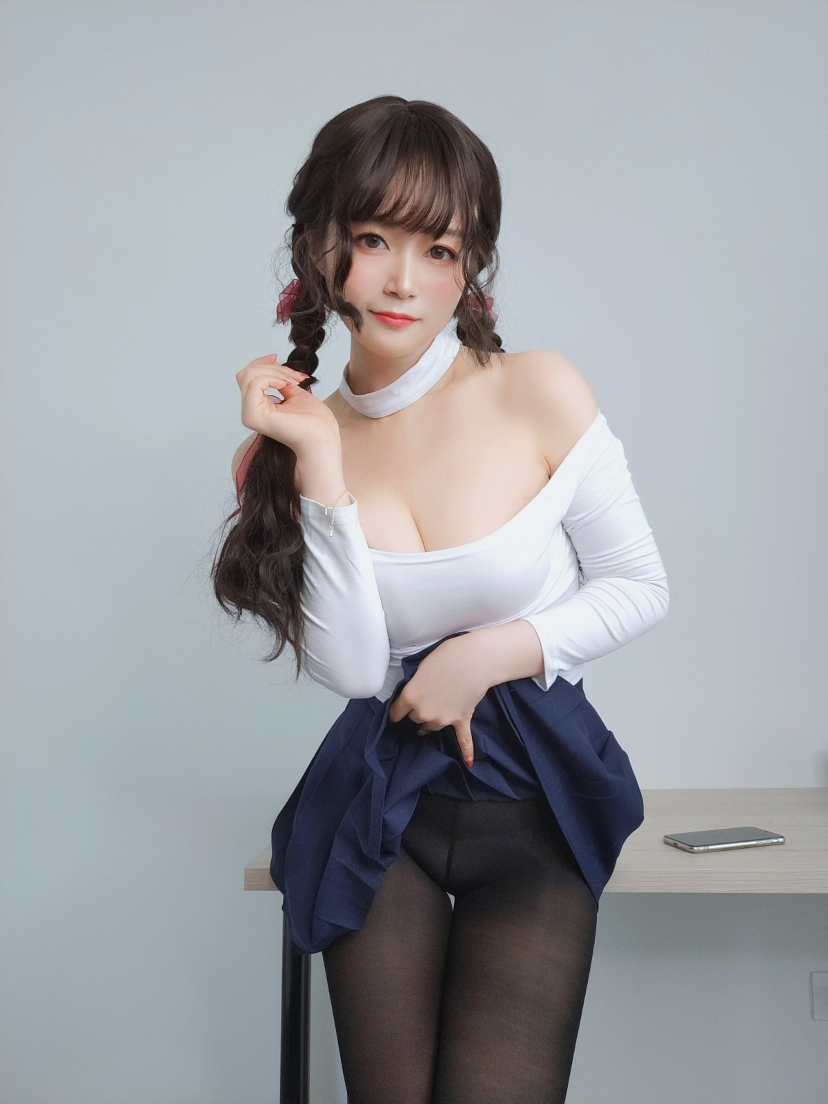 图片[1]-Coser小姐姐白银 – 邻家大姐姐的黑丝 – COSPLAY-御萝部落