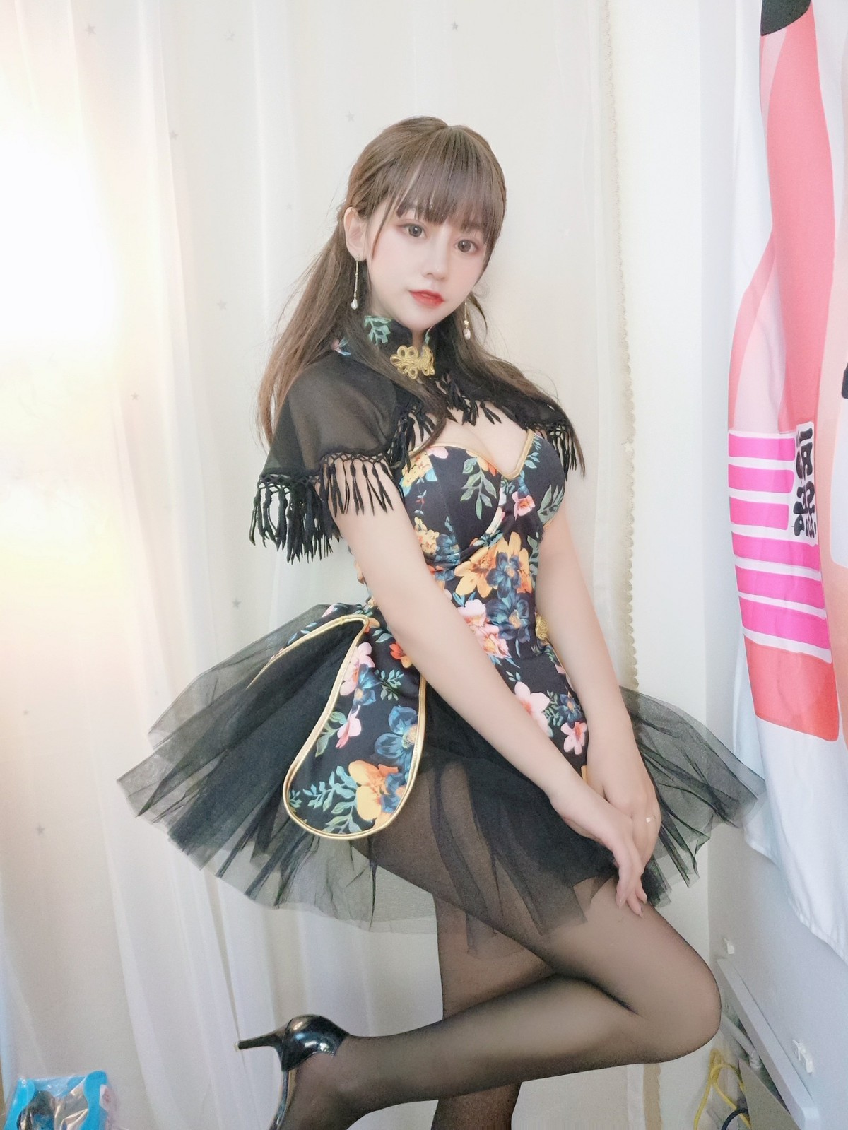 图片[1]-[Cosplay]过期米线线喵 – 披肩 – COSPLAY-御萝部落