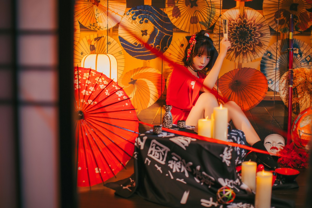 图片[1]-[Cosplay]疯猫ss -红色羽衣 – COSPLAY-御萝部落